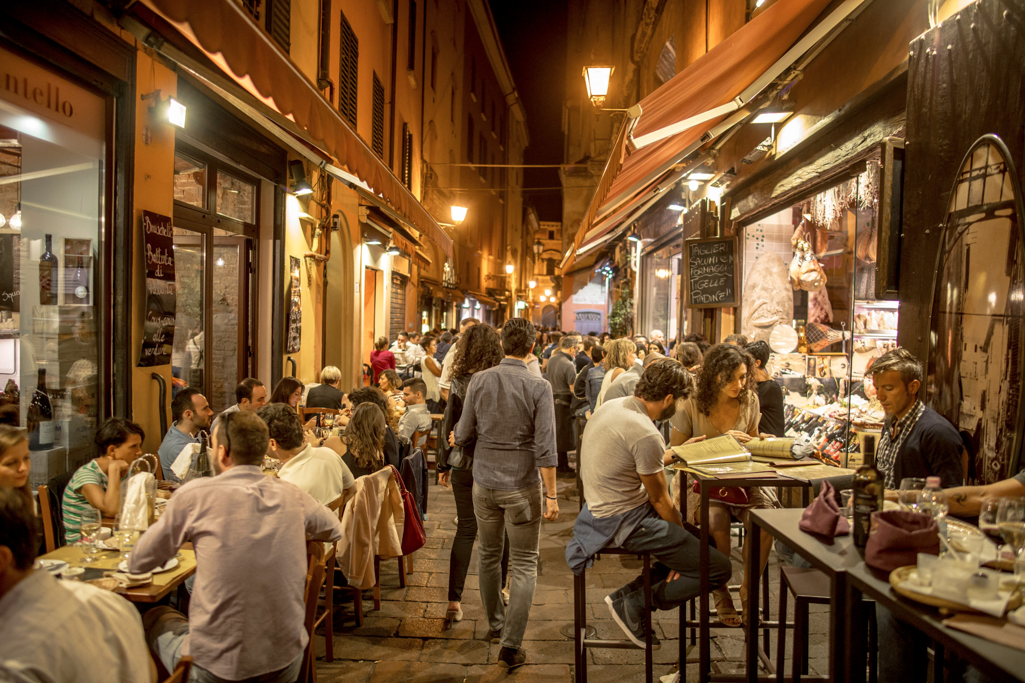 Quadrilatero food market Bologna — Emilia-Romagna specialities