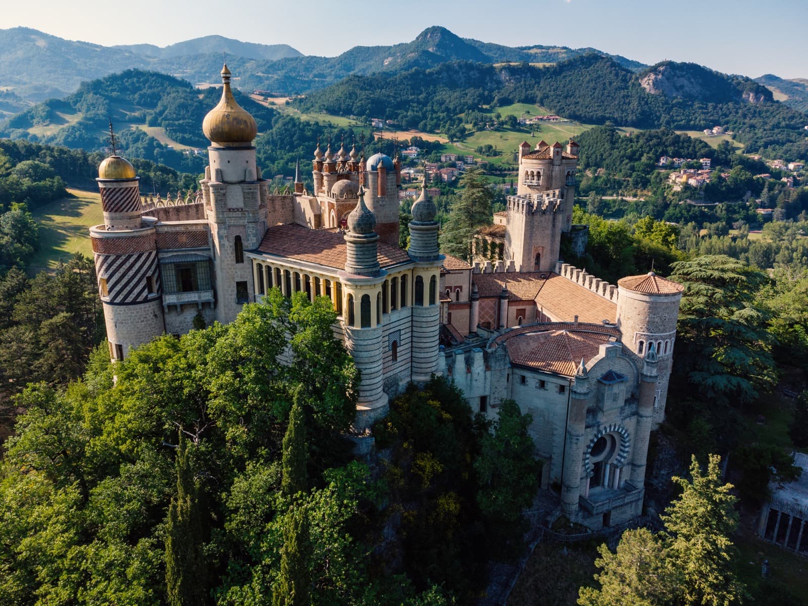 Rocchetta Mattei castle Grizzana Morandi — Moorish Gothic Bologna hills