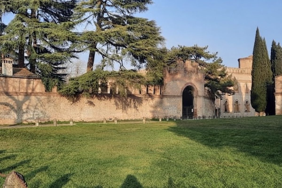 Palazzo Rossi, a historic estate near Sasso Marconi, a nearby day trip from Borgo 19