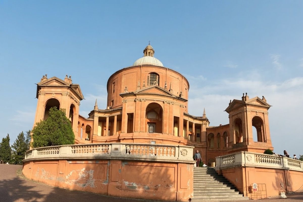 Sanctuary of San Luca in Bologna, a nearby day trip from Borgo 19